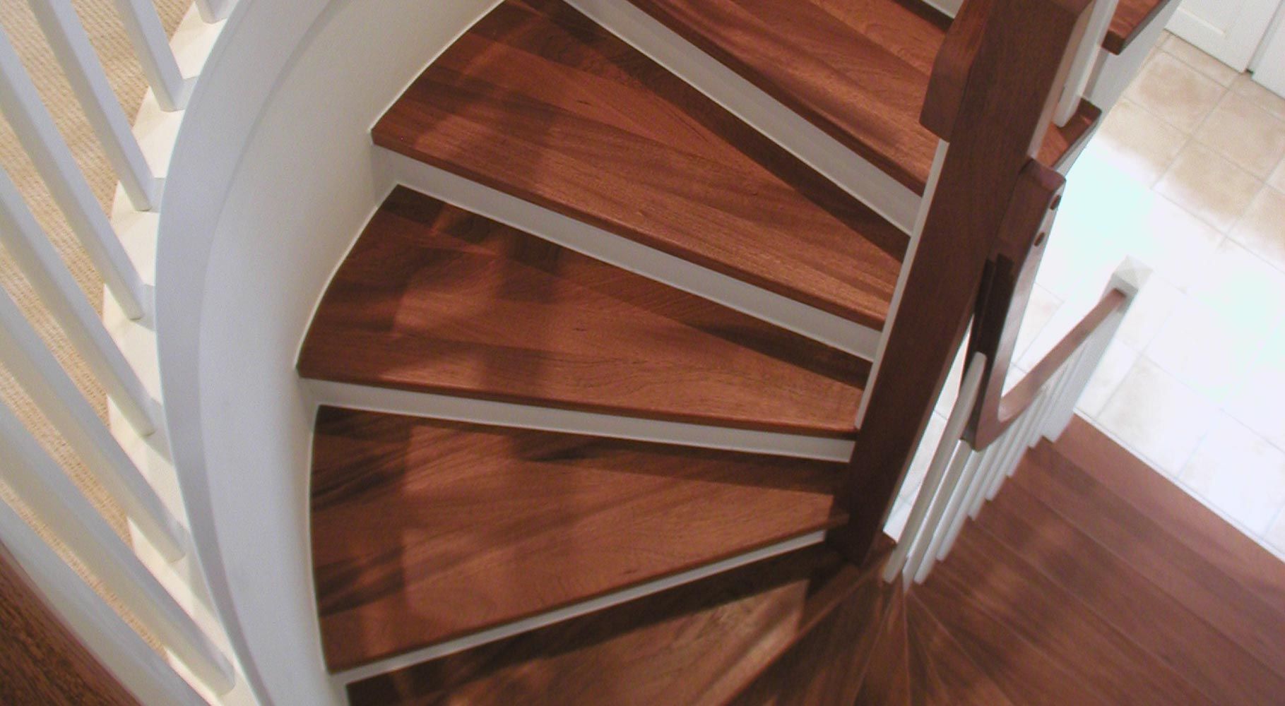 Mahagoni Treppe Modernisieren